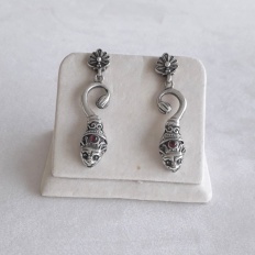 Silver earrings archaic lions
